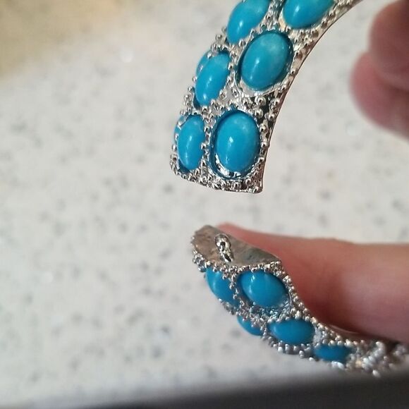 GORGEOUS WANNABE!!!BRAND NEW!!! PURCHASED IN MIAMI!!! - Picture 5 of 10